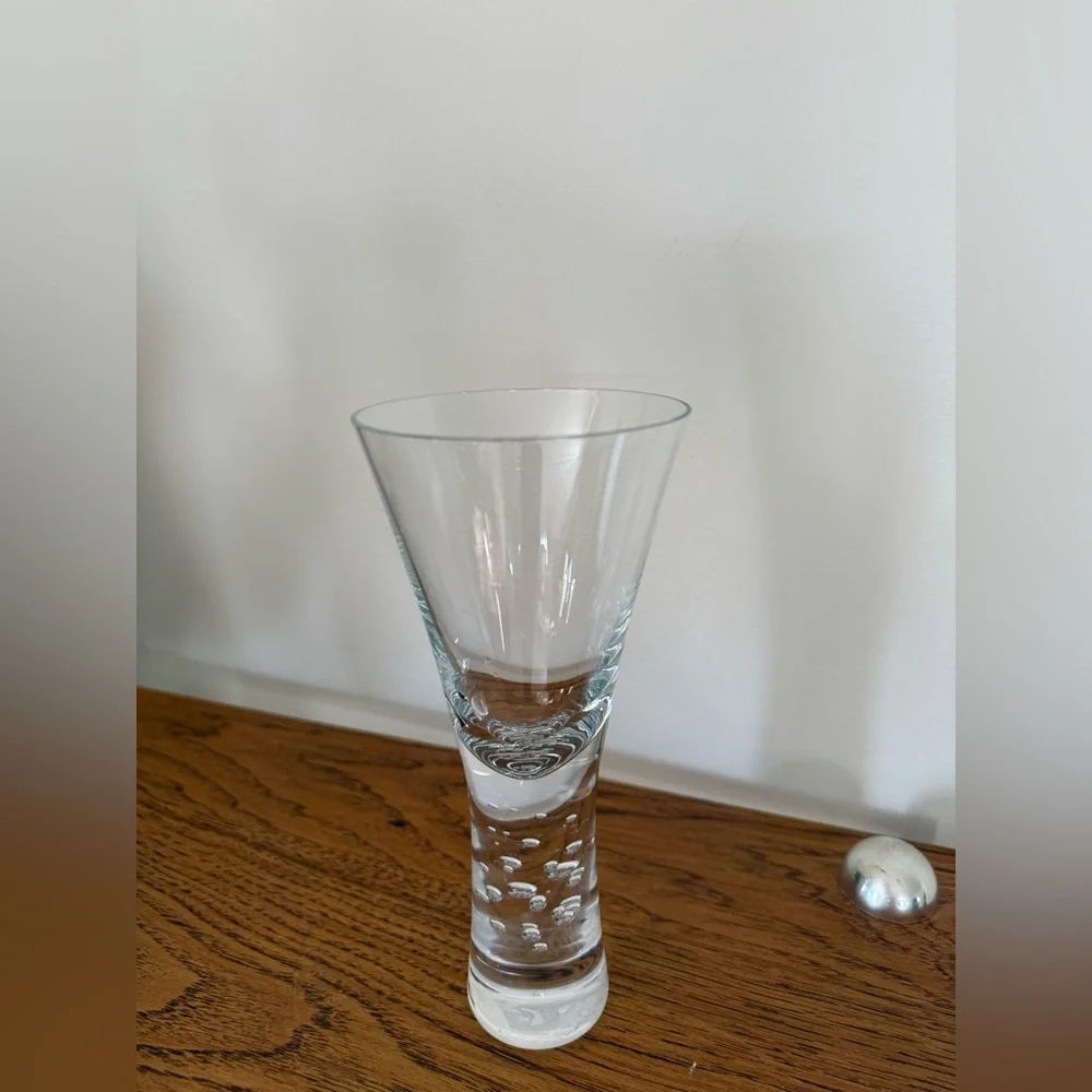Crate & Barrel Krosno Verve Wine Glass Controlled Bubbles 10 OZ